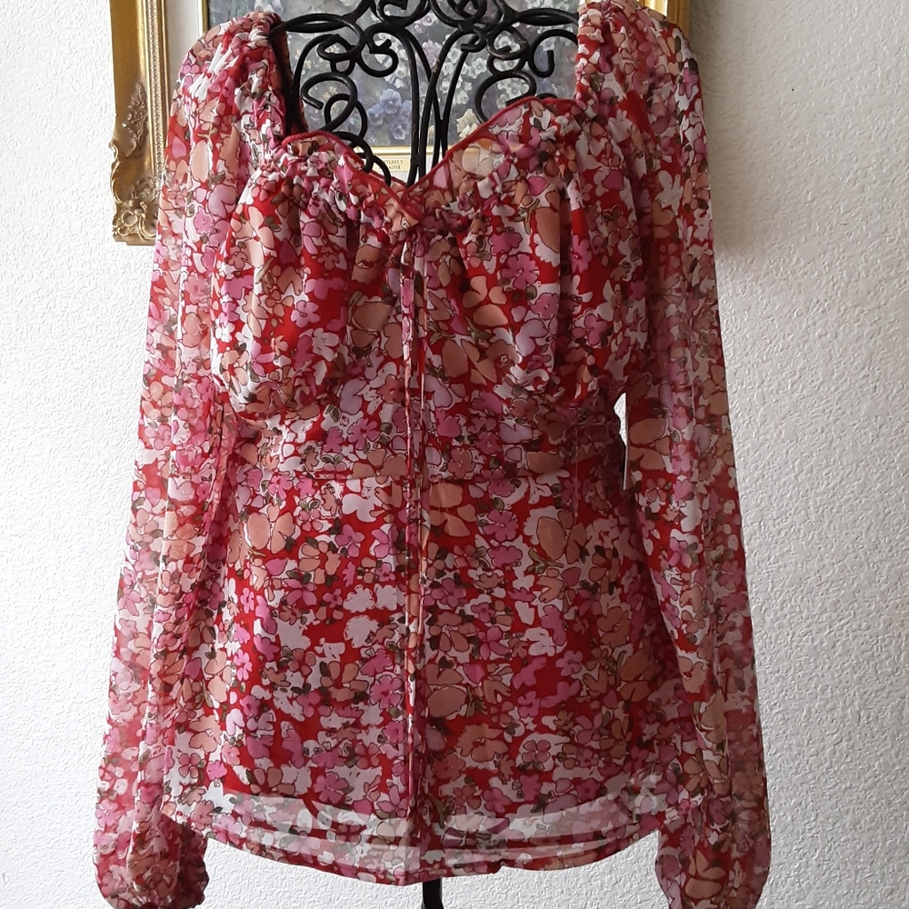 Q + A  LOS ANGELES BLOUSE